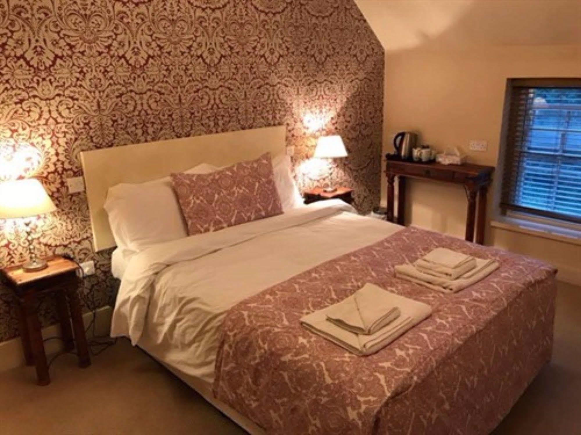 The Halford Hotel Halford  Екстериор снимка