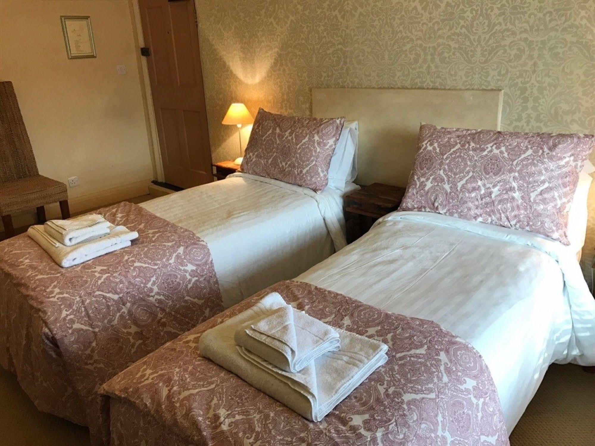 The Halford Hotel Halford  Екстериор снимка
