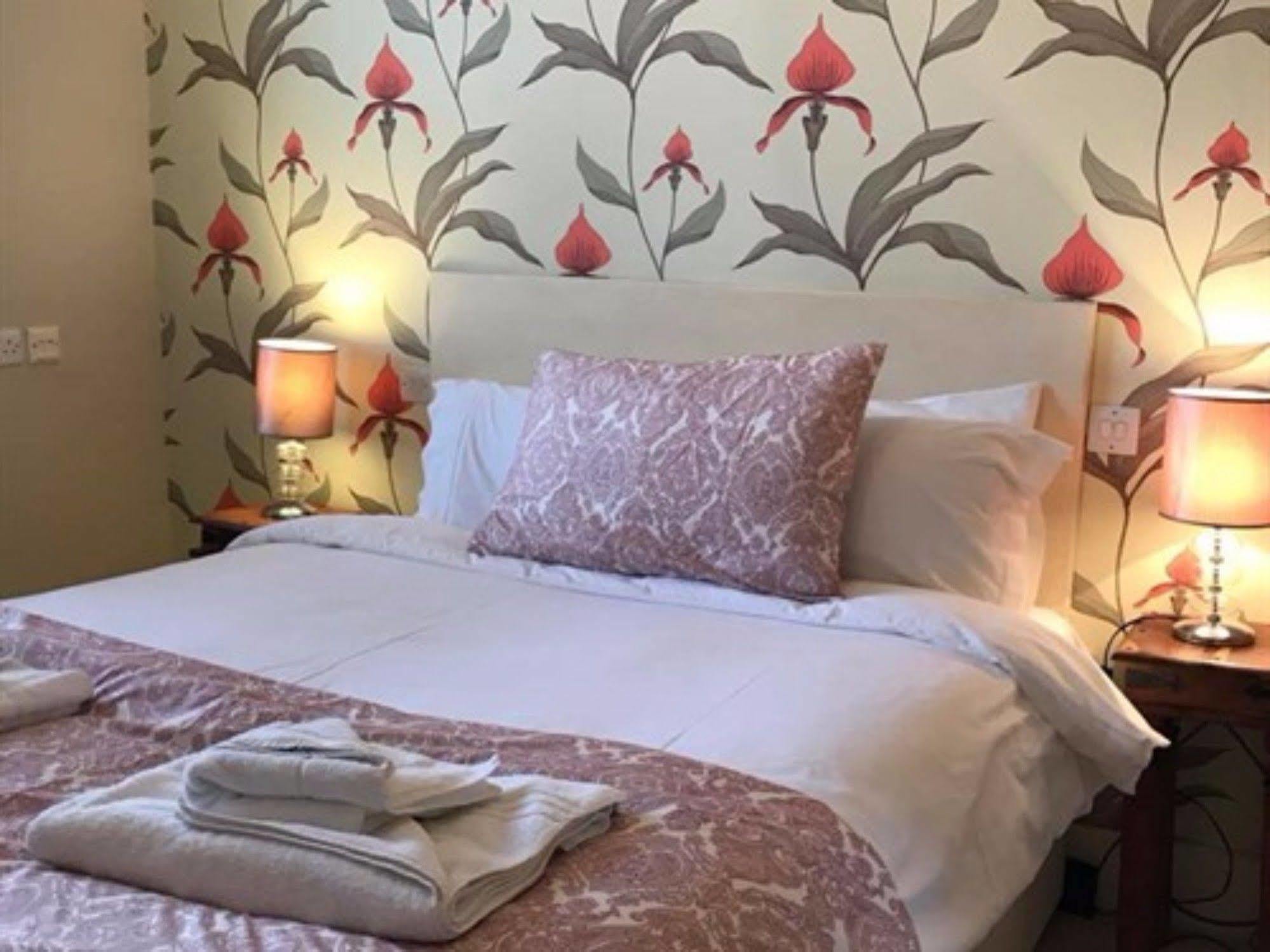 The Halford Hotel Halford  Екстериор снимка